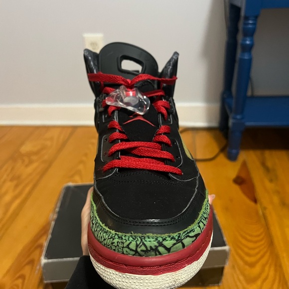 Jordan Spiz’ike OG Black/Varsity Red-Classic Green - Picture 2 of 5